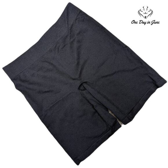 Bestena Seamless Slip Shorts Size L - Picture 1 of 2